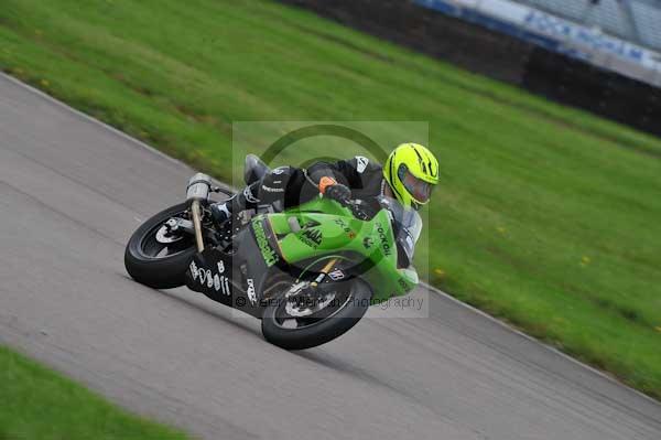 Motorcycle action photographs;Rockingham;Rockingham photographs;event digital images;eventdigitalimages;no limits trackday;peter wileman photography;rockingham corby northamptonshire;trackday;trackday digital images;trackday photos