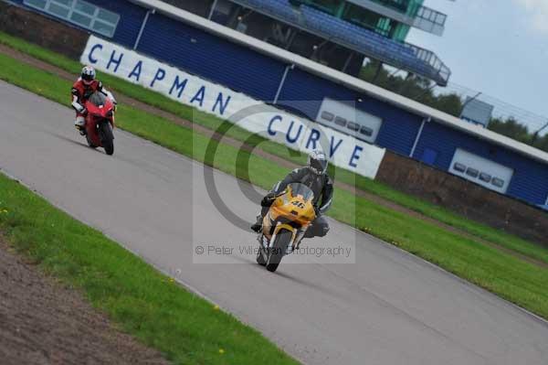 Motorcycle action photographs;Rockingham;Rockingham photographs;event digital images;eventdigitalimages;no limits trackday;peter wileman photography;rockingham corby northamptonshire;trackday;trackday digital images;trackday photos