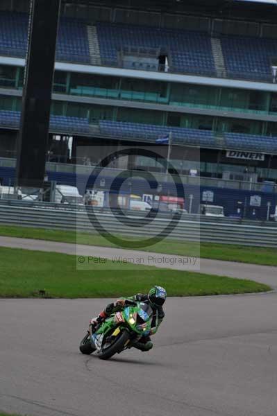 Motorcycle action photographs;Rockingham;Rockingham photographs;event digital images;eventdigitalimages;no limits trackday;peter wileman photography;rockingham corby northamptonshire;trackday;trackday digital images;trackday photos