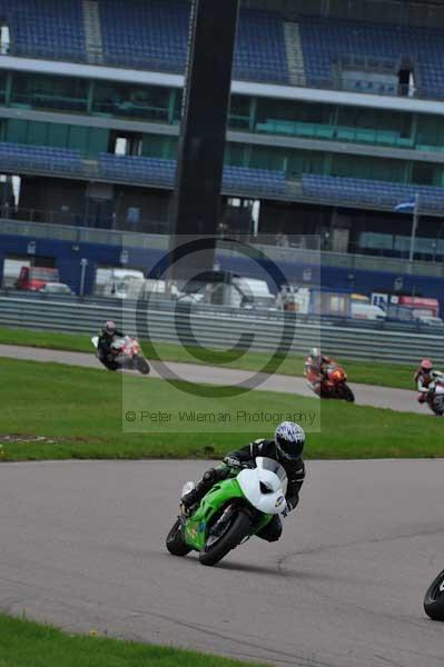 Motorcycle action photographs;Rockingham;Rockingham photographs;event digital images;eventdigitalimages;no limits trackday;peter wileman photography;rockingham corby northamptonshire;trackday;trackday digital images;trackday photos