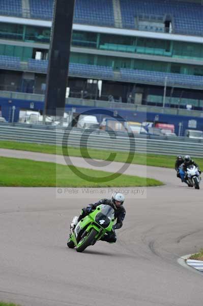 Motorcycle action photographs;Rockingham;Rockingham photographs;event digital images;eventdigitalimages;no limits trackday;peter wileman photography;rockingham corby northamptonshire;trackday;trackday digital images;trackday photos