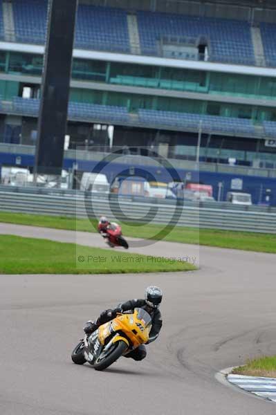 Motorcycle action photographs;Rockingham;Rockingham photographs;event digital images;eventdigitalimages;no limits trackday;peter wileman photography;rockingham corby northamptonshire;trackday;trackday digital images;trackday photos