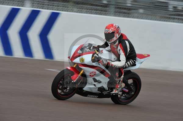 Motorcycle action photographs;Rockingham;Rockingham photographs;event digital images;eventdigitalimages;no limits trackday;peter wileman photography;rockingham corby northamptonshire;trackday;trackday digital images;trackday photos