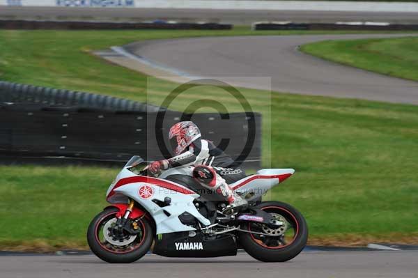 Motorcycle action photographs;Rockingham;Rockingham photographs;event digital images;eventdigitalimages;no limits trackday;peter wileman photography;rockingham corby northamptonshire;trackday;trackday digital images;trackday photos