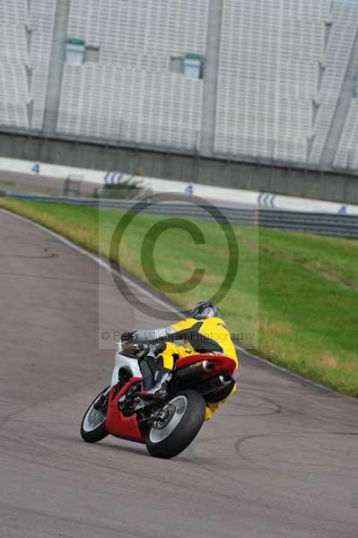 Motorcycle action photographs;Rockingham;Rockingham photographs;event digital images;eventdigitalimages;no limits trackday;peter wileman photography;rockingham corby northamptonshire;trackday;trackday digital images;trackday photos