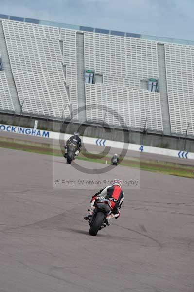 Motorcycle action photographs;Rockingham;Rockingham photographs;event digital images;eventdigitalimages;no limits trackday;peter wileman photography;rockingham corby northamptonshire;trackday;trackday digital images;trackday photos