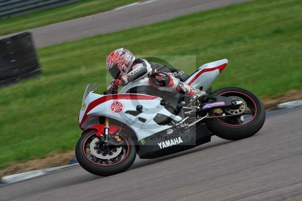 Motorcycle action photographs;Rockingham;Rockingham photographs;event digital images;eventdigitalimages;no limits trackday;peter wileman photography;rockingham corby northamptonshire;trackday;trackday digital images;trackday photos