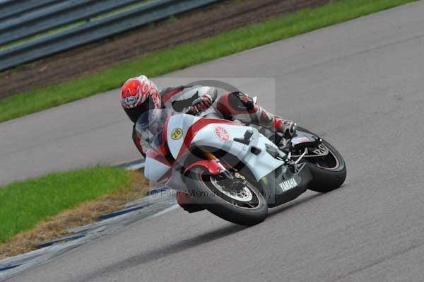 Motorcycle action photographs;Rockingham;Rockingham photographs;event digital images;eventdigitalimages;no limits trackday;peter wileman photography;rockingham corby northamptonshire;trackday;trackday digital images;trackday photos