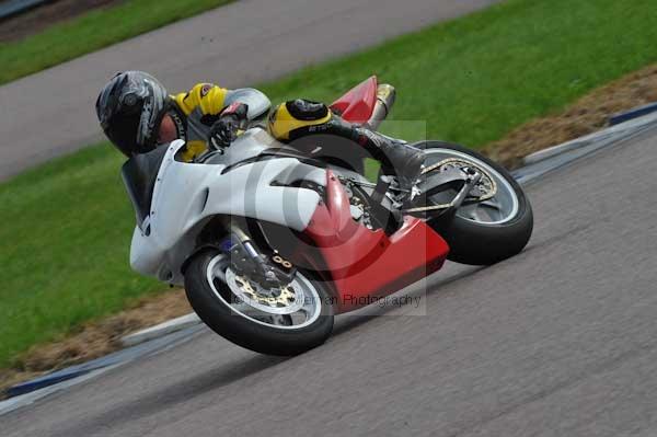 Motorcycle action photographs;Rockingham;Rockingham photographs;event digital images;eventdigitalimages;no limits trackday;peter wileman photography;rockingham corby northamptonshire;trackday;trackday digital images;trackday photos