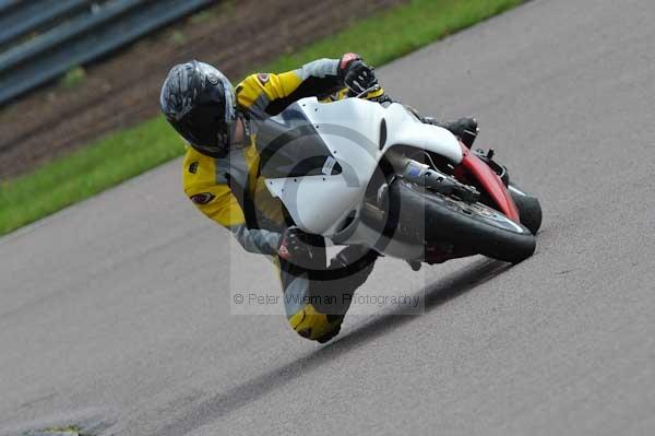 Motorcycle action photographs;Rockingham;Rockingham photographs;event digital images;eventdigitalimages;no limits trackday;peter wileman photography;rockingham corby northamptonshire;trackday;trackday digital images;trackday photos