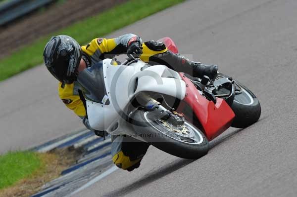 Motorcycle action photographs;Rockingham;Rockingham photographs;event digital images;eventdigitalimages;no limits trackday;peter wileman photography;rockingham corby northamptonshire;trackday;trackday digital images;trackday photos