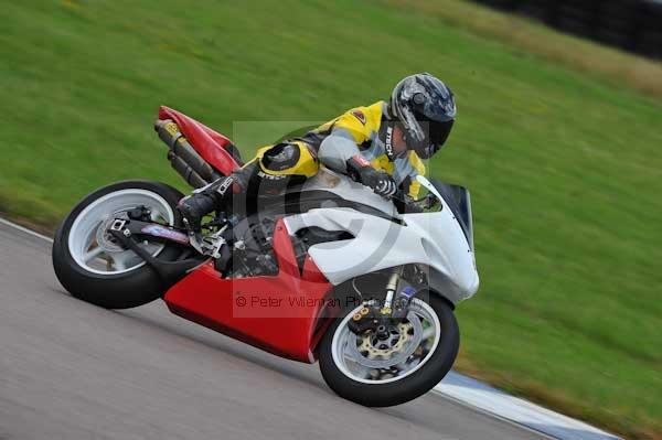 Motorcycle action photographs;Rockingham;Rockingham photographs;event digital images;eventdigitalimages;no limits trackday;peter wileman photography;rockingham corby northamptonshire;trackday;trackday digital images;trackday photos