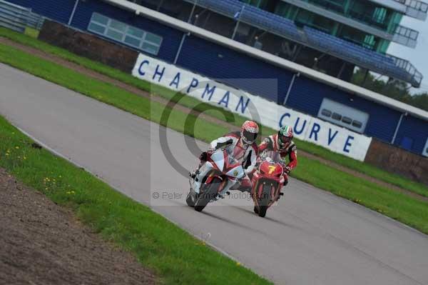 Motorcycle action photographs;Rockingham;Rockingham photographs;event digital images;eventdigitalimages;no limits trackday;peter wileman photography;rockingham corby northamptonshire;trackday;trackday digital images;trackday photos
