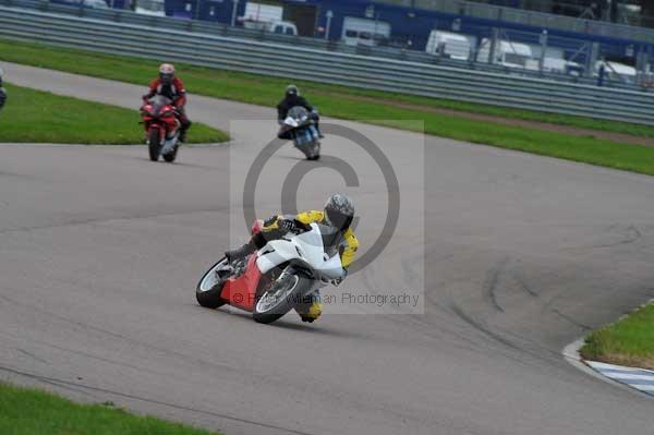 Motorcycle action photographs;Rockingham;Rockingham photographs;event digital images;eventdigitalimages;no limits trackday;peter wileman photography;rockingham corby northamptonshire;trackday;trackday digital images;trackday photos