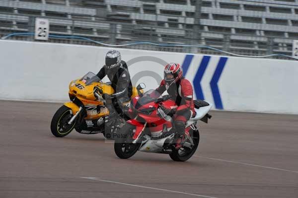 Motorcycle action photographs;Rockingham;Rockingham photographs;event digital images;eventdigitalimages;no limits trackday;peter wileman photography;rockingham corby northamptonshire;trackday;trackday digital images;trackday photos