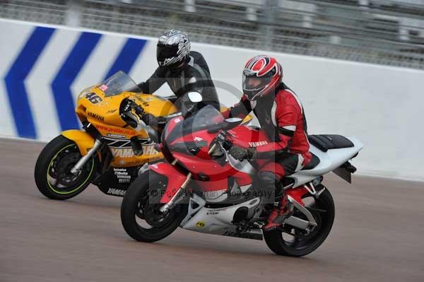 Motorcycle action photographs;Rockingham;Rockingham photographs;event digital images;eventdigitalimages;no limits trackday;peter wileman photography;rockingham corby northamptonshire;trackday;trackday digital images;trackday photos