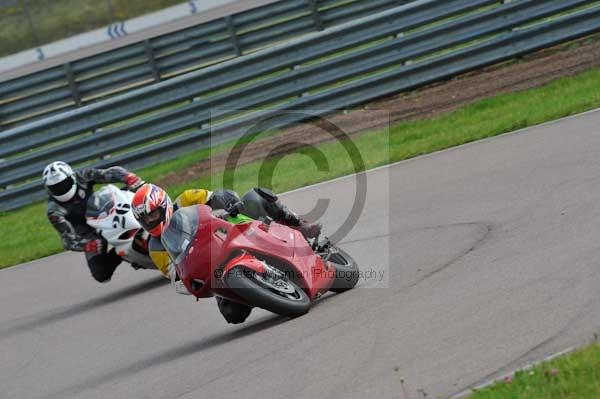Motorcycle action photographs;Rockingham;Rockingham photographs;event digital images;eventdigitalimages;no limits trackday;peter wileman photography;rockingham corby northamptonshire;trackday;trackday digital images;trackday photos