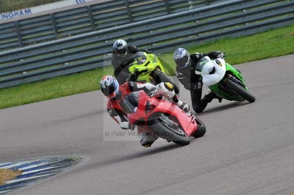 Motorcycle action photographs;Rockingham;Rockingham photographs;event digital images;eventdigitalimages;no limits trackday;peter wileman photography;rockingham corby northamptonshire;trackday;trackday digital images;trackday photos