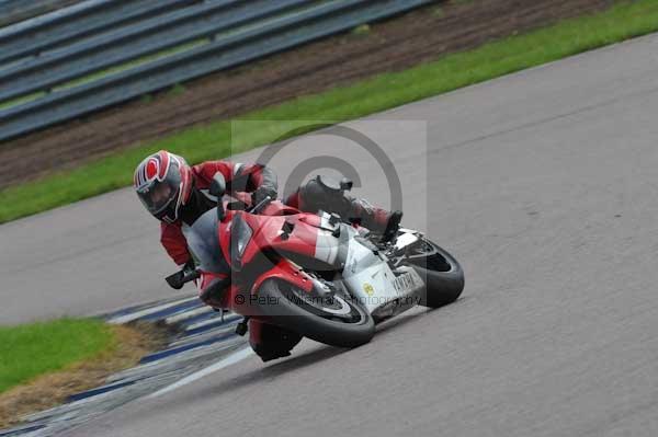 Motorcycle action photographs;Rockingham;Rockingham photographs;event digital images;eventdigitalimages;no limits trackday;peter wileman photography;rockingham corby northamptonshire;trackday;trackday digital images;trackday photos