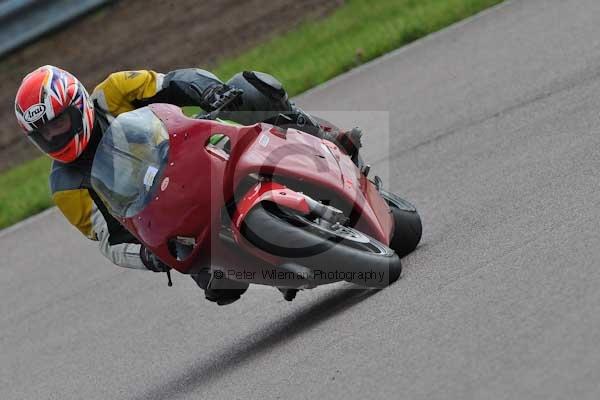 Motorcycle action photographs;Rockingham;Rockingham photographs;event digital images;eventdigitalimages;no limits trackday;peter wileman photography;rockingham corby northamptonshire;trackday;trackday digital images;trackday photos