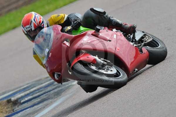 Motorcycle action photographs;Rockingham;Rockingham photographs;event digital images;eventdigitalimages;no limits trackday;peter wileman photography;rockingham corby northamptonshire;trackday;trackday digital images;trackday photos