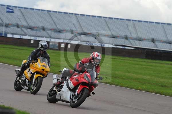 Motorcycle action photographs;Rockingham;Rockingham photographs;event digital images;eventdigitalimages;no limits trackday;peter wileman photography;rockingham corby northamptonshire;trackday;trackday digital images;trackday photos