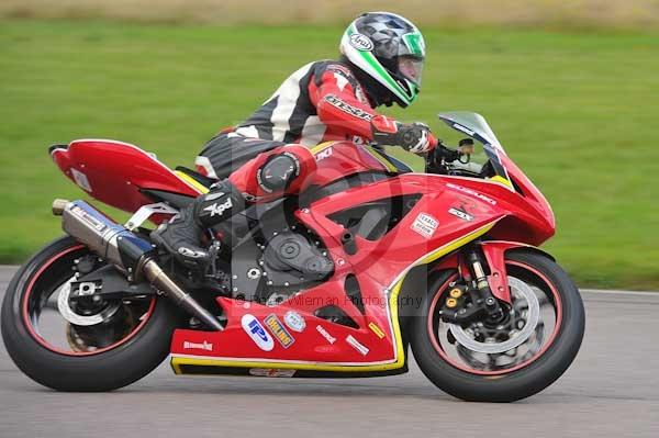 Motorcycle action photographs;Rockingham;Rockingham photographs;event digital images;eventdigitalimages;no limits trackday;peter wileman photography;rockingham corby northamptonshire;trackday;trackday digital images;trackday photos