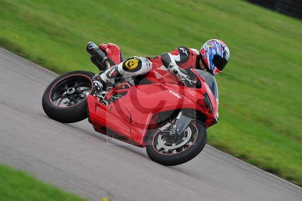 Motorcycle action photographs;Rockingham;Rockingham photographs;event digital images;eventdigitalimages;no limits trackday;peter wileman photography;rockingham corby northamptonshire;trackday;trackday digital images;trackday photos