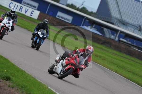 Motorcycle action photographs;Rockingham;Rockingham photographs;event digital images;eventdigitalimages;no limits trackday;peter wileman photography;rockingham corby northamptonshire;trackday;trackday digital images;trackday photos