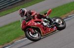 Motorcycle-action-photographs;Rockingham;Rockingham-photographs;event-digital-images;eventdigitalimages;no-limits-trackday;peter-wileman-photography;rockingham-corby-northamptonshire;trackday;trackday-digital-images;trackday-photos