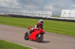 Motorcycle-action-photographs;Rockingham;Rockingham-photographs;event-digital-images;eventdigitalimages;no-limits-trackday;peter-wileman-photography;rockingham-corby-northamptonshire;trackday;trackday-digital-images;trackday-photos