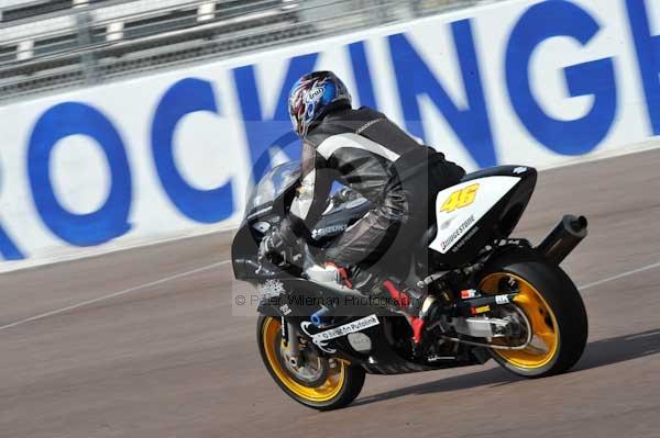 Motorcycle action photographs;Rockingham;Rockingham photographs;event digital images;eventdigitalimages;no limits trackday;peter wileman photography;rockingham corby northamptonshire;trackday;trackday digital images;trackday photos