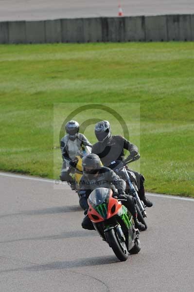 Motorcycle action photographs;Rockingham;Rockingham photographs;event digital images;eventdigitalimages;no limits trackday;peter wileman photography;rockingham corby northamptonshire;trackday;trackday digital images;trackday photos
