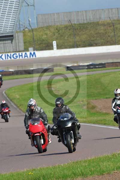 Motorcycle action photographs;Rockingham;Rockingham photographs;event digital images;eventdigitalimages;no limits trackday;peter wileman photography;rockingham corby northamptonshire;trackday;trackday digital images;trackday photos