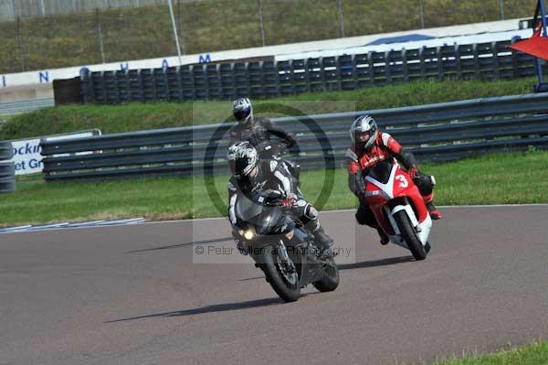 Motorcycle action photographs;Rockingham;Rockingham photographs;event digital images;eventdigitalimages;no limits trackday;peter wileman photography;rockingham corby northamptonshire;trackday;trackday digital images;trackday photos