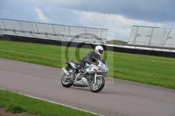 Motorcycle action photographs;Rockingham;Rockingham photographs;event digital images;eventdigitalimages;no limits trackday;peter wileman photography;rockingham corby northamptonshire;trackday;trackday digital images;trackday photos