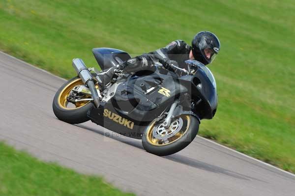 Motorcycle action photographs;Rockingham;Rockingham photographs;event digital images;eventdigitalimages;no limits trackday;peter wileman photography;rockingham corby northamptonshire;trackday;trackday digital images;trackday photos