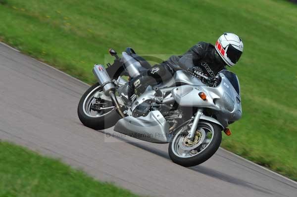 Motorcycle action photographs;Rockingham;Rockingham photographs;event digital images;eventdigitalimages;no limits trackday;peter wileman photography;rockingham corby northamptonshire;trackday;trackday digital images;trackday photos