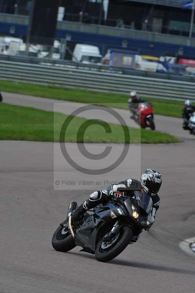 Motorcycle action photographs;Rockingham;Rockingham photographs;event digital images;eventdigitalimages;no limits trackday;peter wileman photography;rockingham corby northamptonshire;trackday;trackday digital images;trackday photos