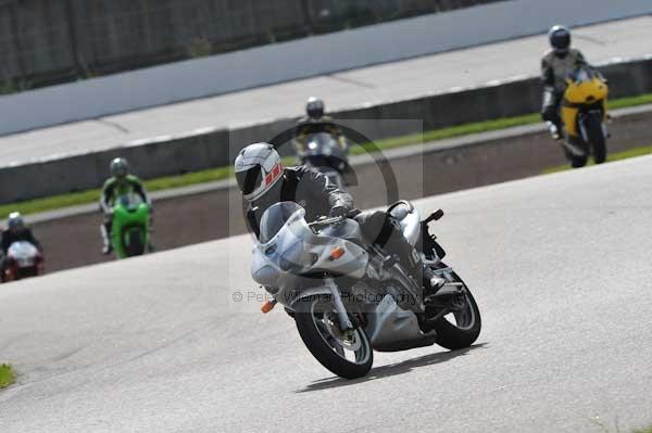 Motorcycle action photographs;Rockingham;Rockingham photographs;event digital images;eventdigitalimages;no limits trackday;peter wileman photography;rockingham corby northamptonshire;trackday;trackday digital images;trackday photos