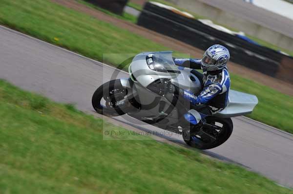 Motorcycle action photographs;Rockingham;Rockingham photographs;event digital images;eventdigitalimages;no limits trackday;peter wileman photography;rockingham corby northamptonshire;trackday;trackday digital images;trackday photos
