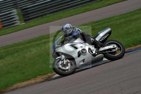 Motorcycle action photographs;Rockingham;Rockingham photographs;event digital images;eventdigitalimages;no limits trackday;peter wileman photography;rockingham corby northamptonshire;trackday;trackday digital images;trackday photos