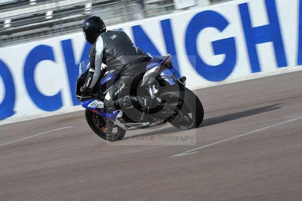 Motorcycle action photographs;Rockingham;Rockingham photographs;event digital images;eventdigitalimages;no limits trackday;peter wileman photography;rockingham corby northamptonshire;trackday;trackday digital images;trackday photos