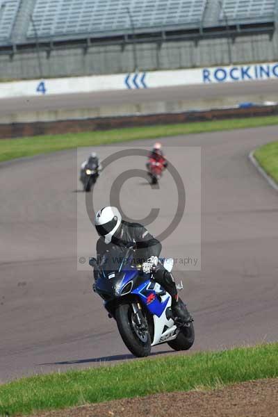 Motorcycle action photographs;Rockingham;Rockingham photographs;event digital images;eventdigitalimages;no limits trackday;peter wileman photography;rockingham corby northamptonshire;trackday;trackday digital images;trackday photos