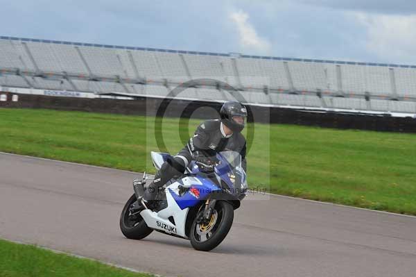 Motorcycle action photographs;Rockingham;Rockingham photographs;event digital images;eventdigitalimages;no limits trackday;peter wileman photography;rockingham corby northamptonshire;trackday;trackday digital images;trackday photos
