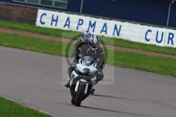 Motorcycle action photographs;Rockingham;Rockingham photographs;event digital images;eventdigitalimages;no limits trackday;peter wileman photography;rockingham corby northamptonshire;trackday;trackday digital images;trackday photos