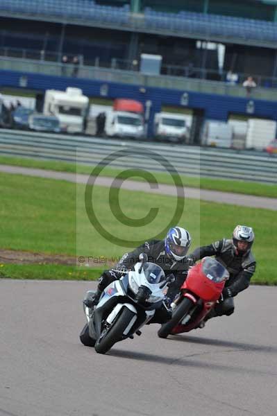 Motorcycle action photographs;Rockingham;Rockingham photographs;event digital images;eventdigitalimages;no limits trackday;peter wileman photography;rockingham corby northamptonshire;trackday;trackday digital images;trackday photos