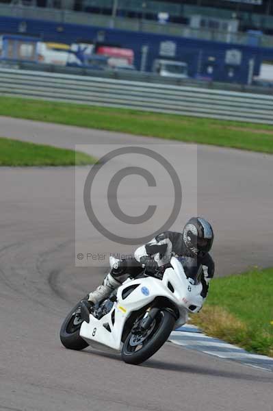 Motorcycle action photographs;Rockingham;Rockingham photographs;event digital images;eventdigitalimages;no limits trackday;peter wileman photography;rockingham corby northamptonshire;trackday;trackday digital images;trackday photos