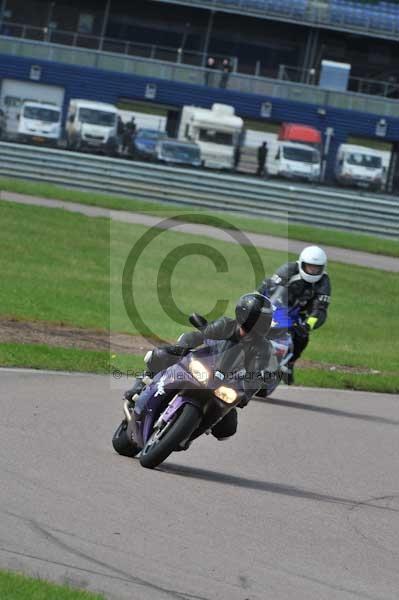 Motorcycle action photographs;Rockingham;Rockingham photographs;event digital images;eventdigitalimages;no limits trackday;peter wileman photography;rockingham corby northamptonshire;trackday;trackday digital images;trackday photos