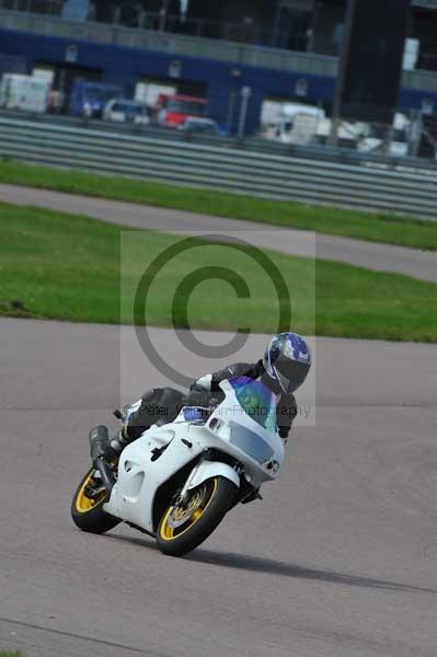 Motorcycle action photographs;Rockingham;Rockingham photographs;event digital images;eventdigitalimages;no limits trackday;peter wileman photography;rockingham corby northamptonshire;trackday;trackday digital images;trackday photos
